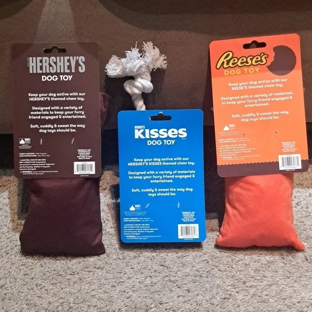 (3) HERSHEY'S DOG LOVERS pet squeaky toys!